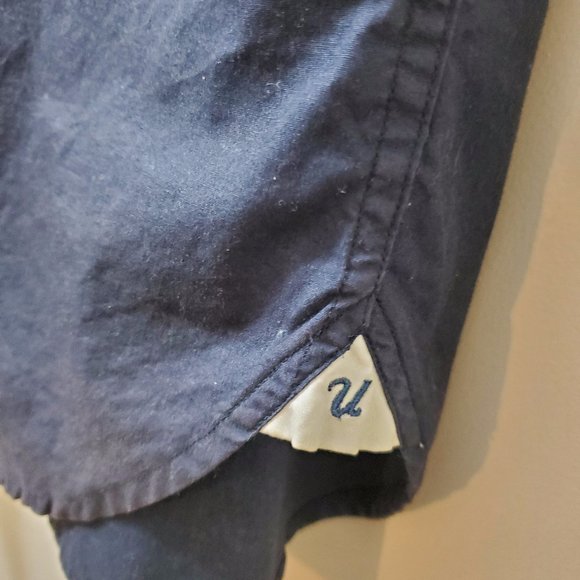 UNDEFEATED SHORT SLEEVE SHIRT MENS LARGE - Picture 4 of 4